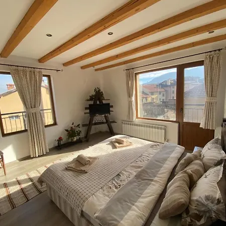 Dima Suites Bansko - Vihren View & Free Parking