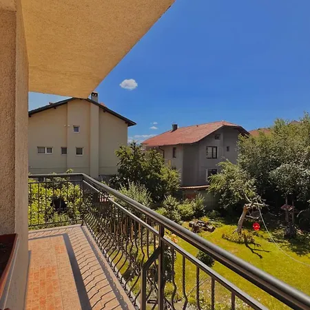 Dima - Vihren View & Free Parking شقة *