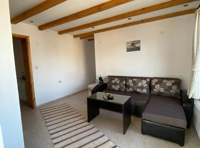 за гости дима アパート